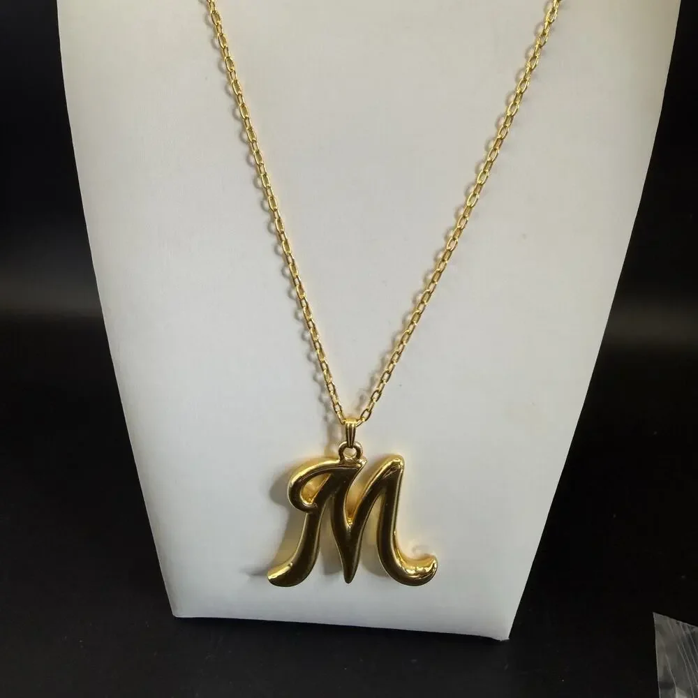 Vintage Avon 1992 Gold Tone “M” Initial Letter Pendant Chain Necklace 28” L